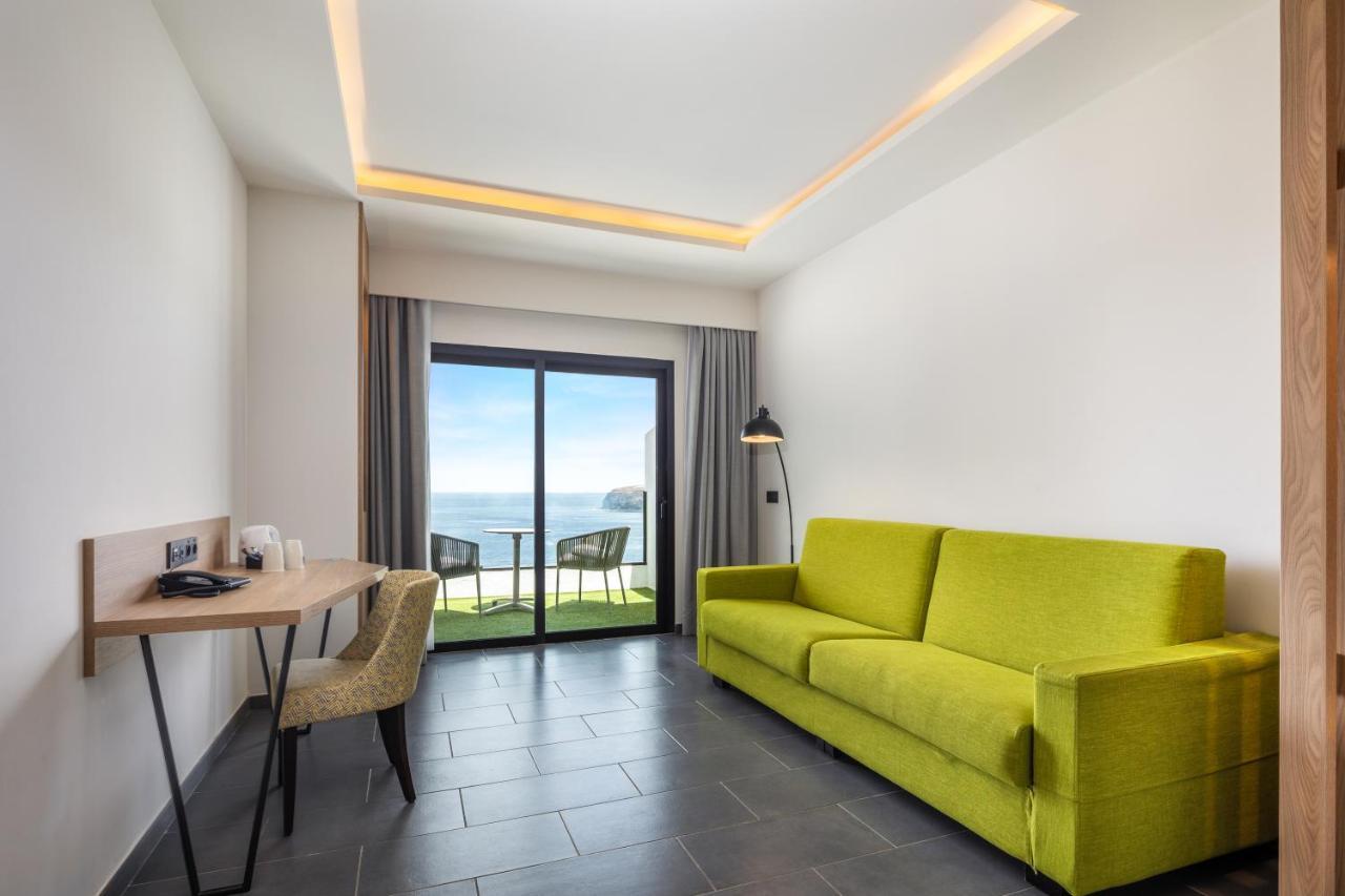 Double Room with Sea View,1472114902:JPEG